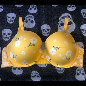 Victoria’s Secret PINK BNWOT Yellow Daisy Bra 36D